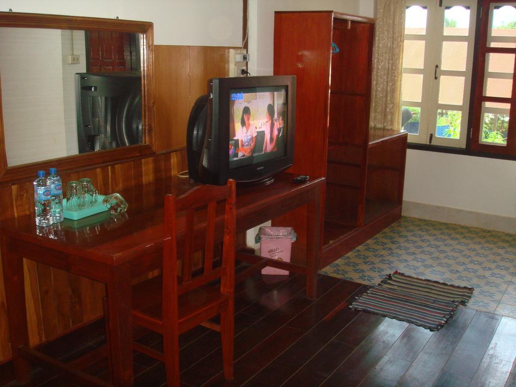 Champa Hotel パークセー エクステリア 写真
