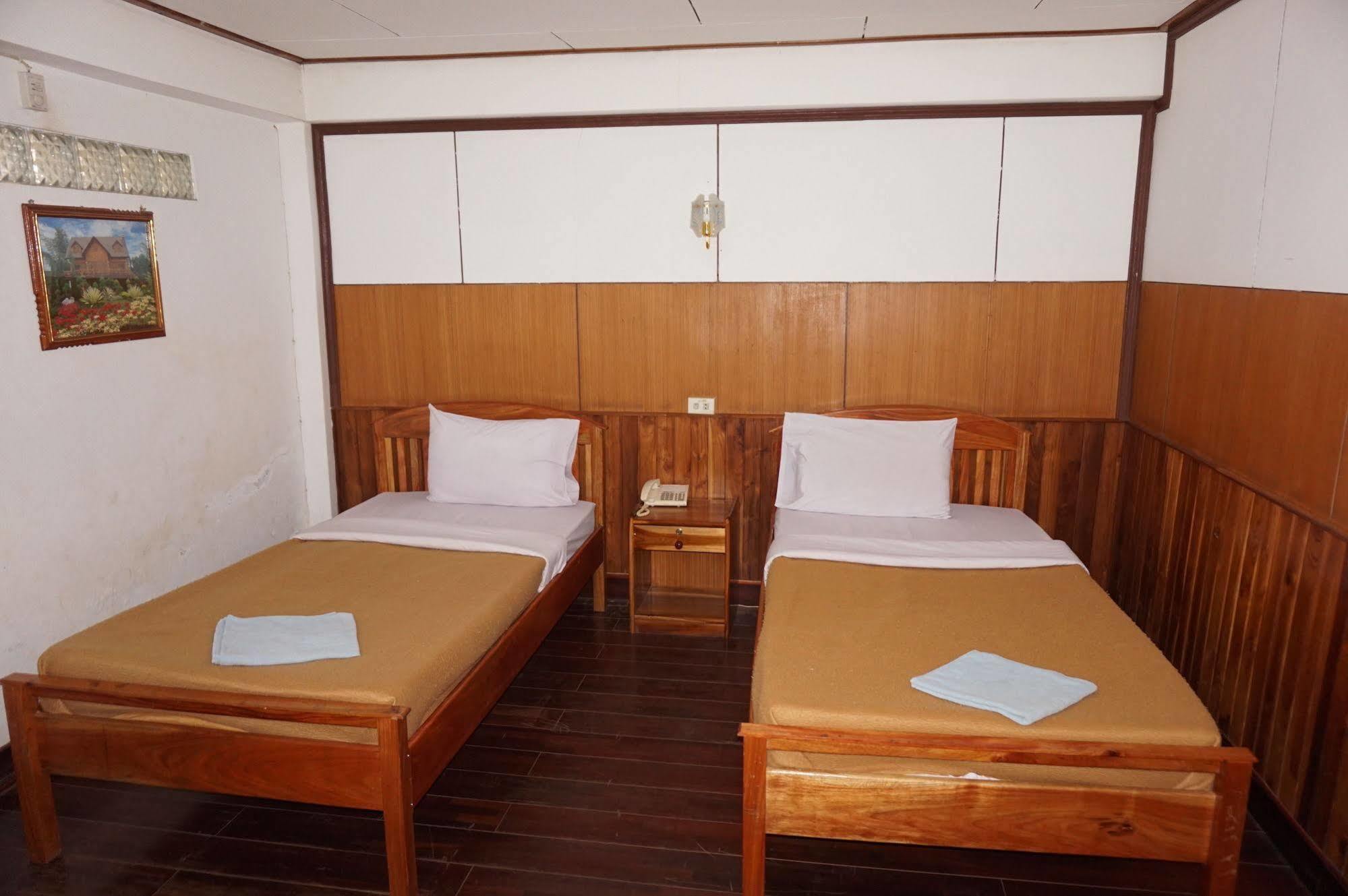 Champa Hotel パークセー エクステリア 写真