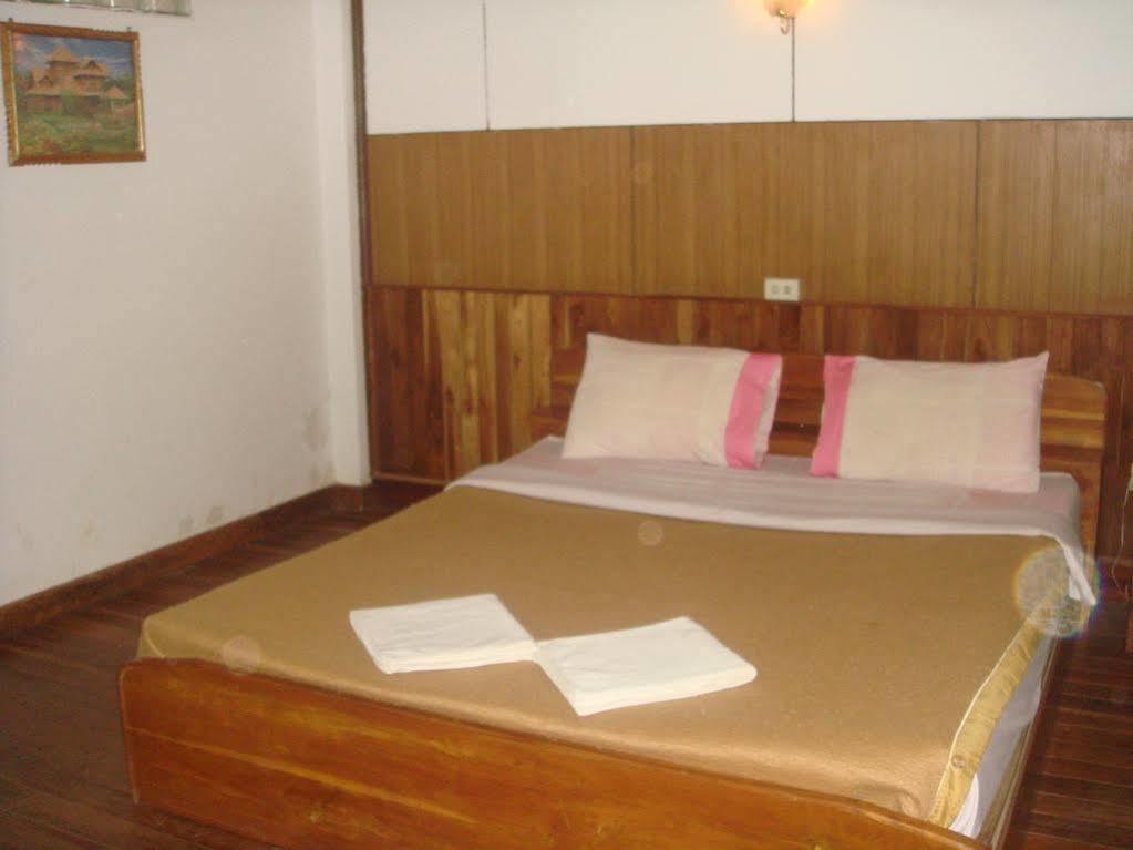 Champa Hotel パークセー エクステリア 写真